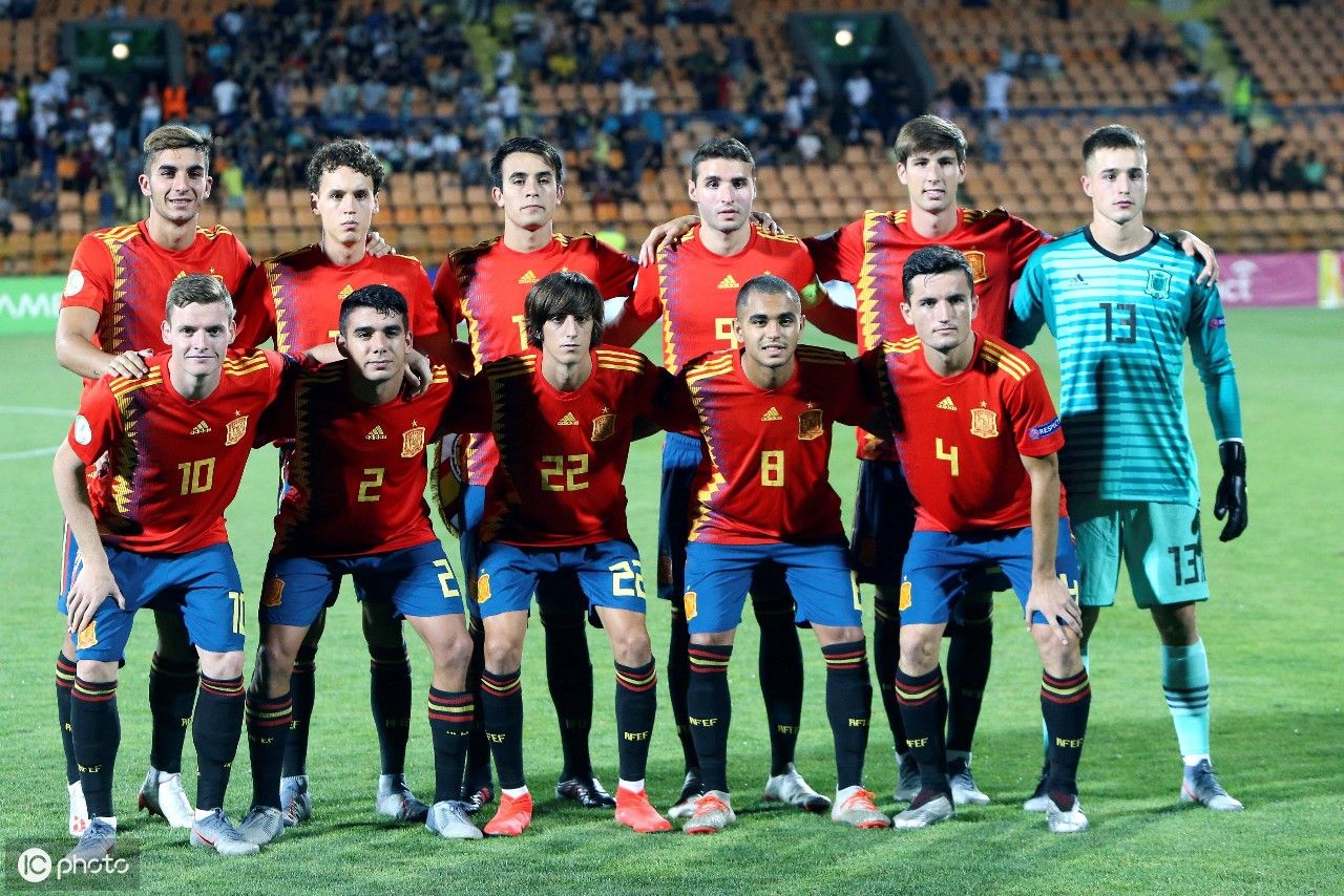 西班牙足球队 西班牙足球队服