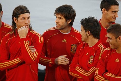 西班牙足球国家队 西班牙足球国家队队服